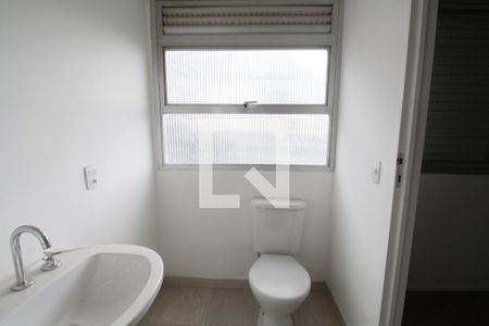 Apartamento à venda com 198m², 4 quartos e 3 vagasBanheiro suíte 2