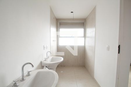 Apartamento à venda com 198m², 4 quartos e 3 vagasBanheiro suíte 1