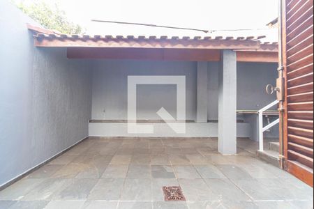 Casa à venda com 300m², 3 quartos e 2 vagasVista do Quarto 2