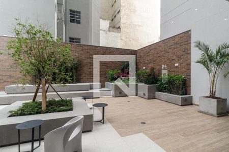 Studio à venda com 27m², 1 quarto e sem vaga Studio à venda com 27m², 1 quarto e sem vagaÁrea comum - Lounge