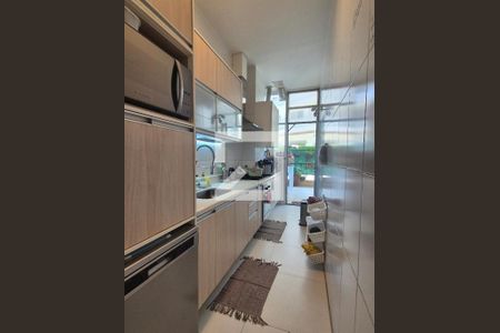 Apartamento à venda com 113m², 3 quartos e 2 vagas Apartamento à venda com 113m², 3 quartos e 2 vagasCozinha