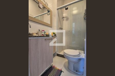 Apartamento à venda com 113m², 3 quartos e 2 vagas Apartamento à venda com 113m², 3 quartos e 2 vagasBanheiro da suíte