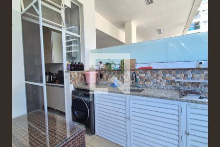 Apartamento à venda com 113m², 3 quartos e 2 vagas Apartamento à venda com 113m², 3 quartos e 2 vagasÁrea de serviço