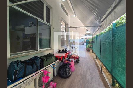 Apartamento à venda com 113m², 3 quartos e 2 vagas Apartamento à venda com 113m², 3 quartos e 2 vagasÁrea externa