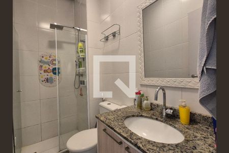 Apartamento à venda com 113m², 3 quartos e 2 vagas Apartamento à venda com 113m², 3 quartos e 2 vagasBanheiro social