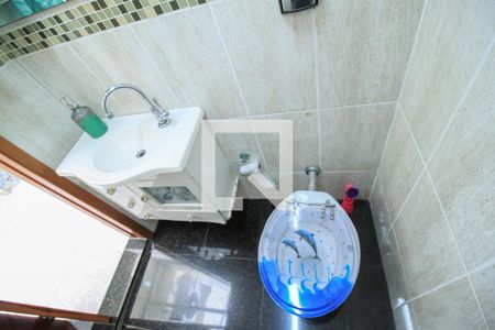 Casa à venda com 300m², 3 quartos e 2 vagasLavabo