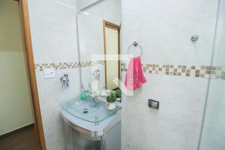 Casa à venda com 300m², 3 quartos e 2 vagasBanheiro