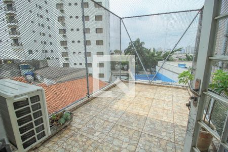 Casa à venda com 300m², 3 quartos e 2 vagasCobertura