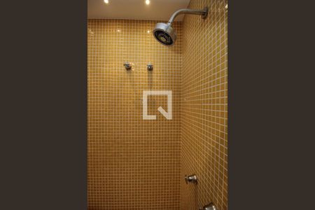 Apartamento à venda com 68m², 1 quarto e 1 vaga Apartamento à venda com 68m², 1 quarto e 1 vagaBanheiro da Suíte