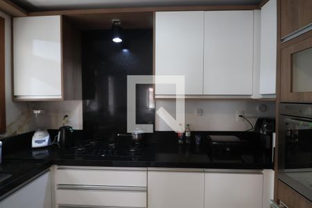 Casa à venda com 245m², 3 quartos e 4 vagasCozinha