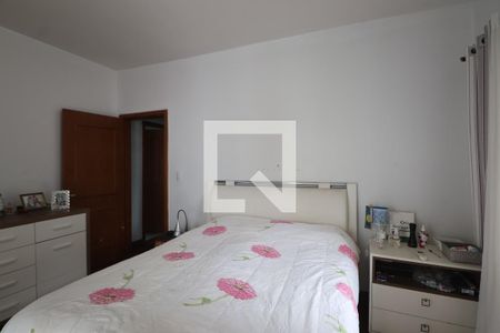 Casa à venda com 245m², 3 quartos e 4 vagasSuíte