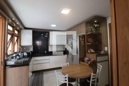 Casa à venda com 245m², 3 quartos e 4 vagasCozinha