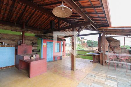 Casa à venda com 405m², 5 quartos e 4 vagas Casa à venda com 405m², 5 quartos e 4 vagasEspaço Gourmet