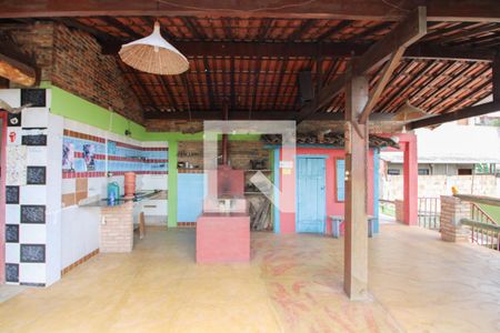 Casa à venda com 405m², 5 quartos e 4 vagas Casa à venda com 405m², 5 quartos e 4 vagasEspaço Gourmet