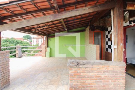 Casa à venda com 405m², 5 quartos e 4 vagas Casa à venda com 405m², 5 quartos e 4 vagasEspaço Gourmet