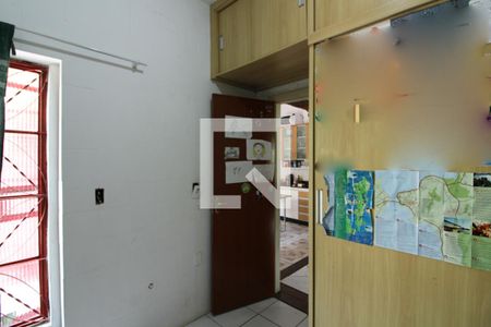 Casa à venda com 405m², 5 quartos e 4 vagas Casa à venda com 405m², 5 quartos e 4 vagasQuarto 2