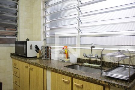 Casa à venda com 182m², 3 quartos e 2 vagasCozinha