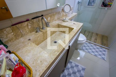 Apartamento à venda com 126m², 3 quartos e 3 vagasBanheiro do quarto 2