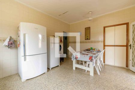 Casa de condomínio à venda com 335m², 5 quartos e 5 vagas Casa de condomínio à venda com 335m², 5 quartos e 5 vagasCozinha