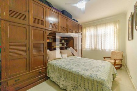 Casa de condomínio à venda com 335m², 5 quartos e 5 vagas Casa de condomínio à venda com 335m², 5 quartos e 5 vagasQuarto 1