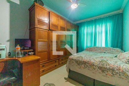 Casa de condomínio à venda com 335m², 5 quartos e 5 vagas Casa de condomínio à venda com 335m², 5 quartos e 5 vagasSuíte 2