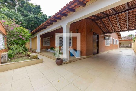 Casa de condomínio à venda com 335m², 5 quartos e 5 vagas Casa de condomínio à venda com 335m², 5 quartos e 5 vagasÁrea de Lazer