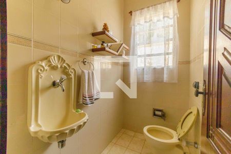 Casa de condomínio à venda com 335m², 5 quartos e 5 vagas Casa de condomínio à venda com 335m², 5 quartos e 5 vagasLavabo