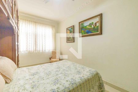 Casa de condomínio à venda com 335m², 5 quartos e 5 vagas Casa de condomínio à venda com 335m², 5 quartos e 5 vagasQuarto 1