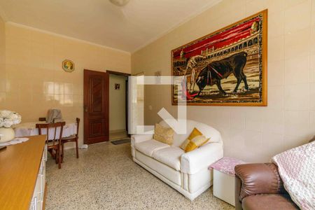 Casa de condomínio à venda com 335m², 5 quartos e 5 vagas Casa de condomínio à venda com 335m², 5 quartos e 5 vagasSala Privativa