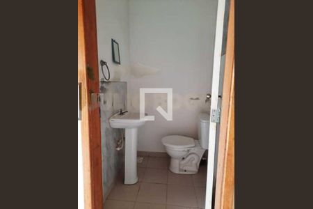Casa de condomínio à venda com 195m², 4 quartos e 2 vagas