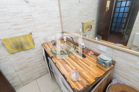 Casa à venda com 134m², 3 quartos e sem vagaBanheiro