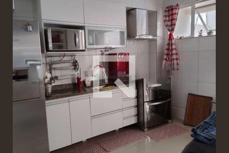 Casa à venda com 108m², 3 quartos e 1 vaga