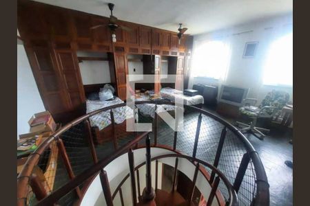 Casa de condomínio à venda com 321m², 4 quartos e 3 vagas