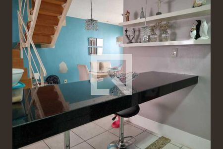 Casa de condomínio à venda com 182m², 5 quartos e 2 vagas