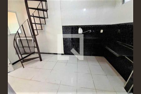 Casa à venda com 220m², 5 quartos e 3 vagas