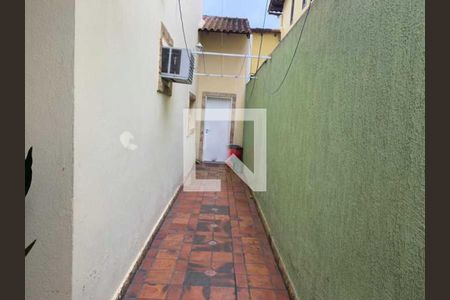 Casa de condomínio à venda com 411m², 4 quartos e 2 vagas