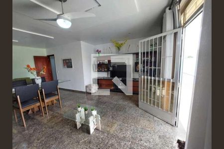 Casa à venda com 349m², 4 quartos e sem vaga