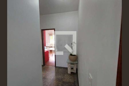 Casa à venda com 349m², 4 quartos e sem vaga