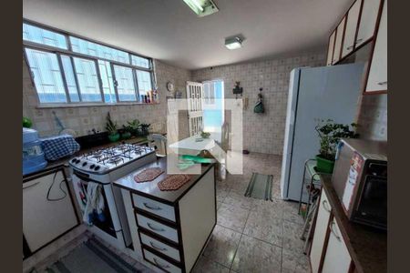 Casa à venda com 349m², 4 quartos e sem vaga