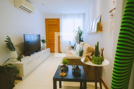 Casa de condomínio à venda com 132m², 3 quartos e 1 vaga