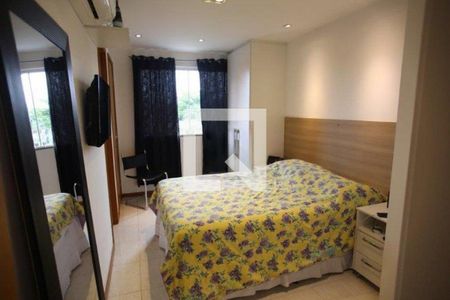 Casa de condomínio à venda com 132m², 3 quartos e 1 vaga
