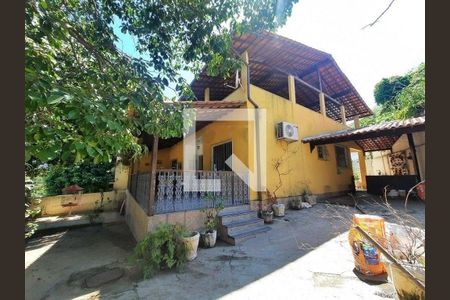 Casa à venda com 378m², 4 quartos e 4 vagas
