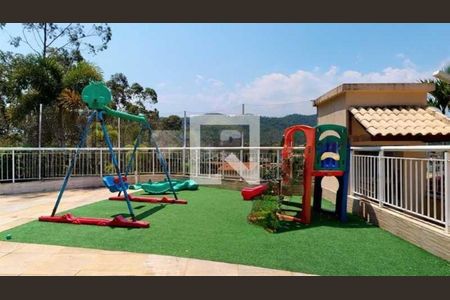 Casa de condomínio à venda com 119m², 5 quartos e 4 vagas