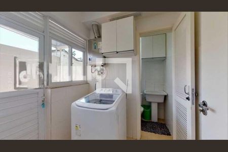 Casa de condomínio à venda com 119m², 5 quartos e 4 vagas