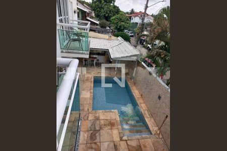 Casa de condomínio à venda com 330m², 4 quartos e 2 vagas