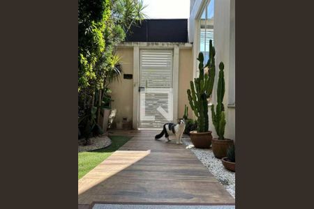 Casa à venda com 269m², 4 quartos e 3 vagas