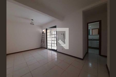 Casa de condomínio à venda com 119m², 3 quartos e 2 vagas