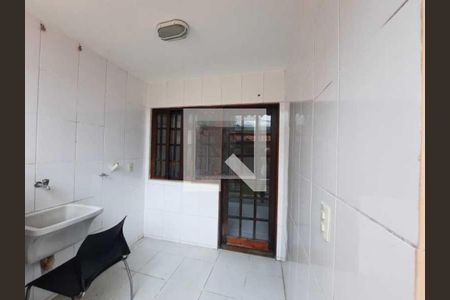 Casa de condomínio à venda com 119m², 3 quartos e 2 vagas