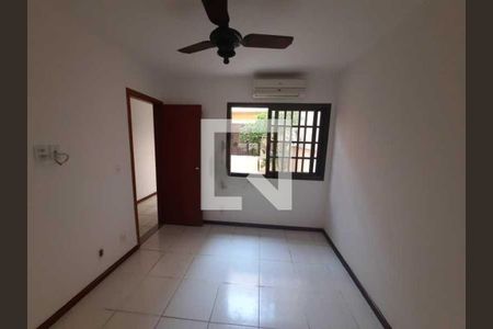 Casa de condomínio à venda com 119m², 3 quartos e 2 vagas