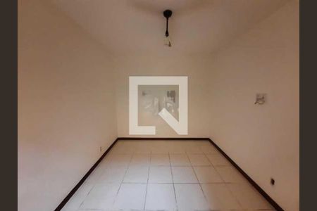 Casa de condomínio à venda com 119m², 3 quartos e 2 vagas